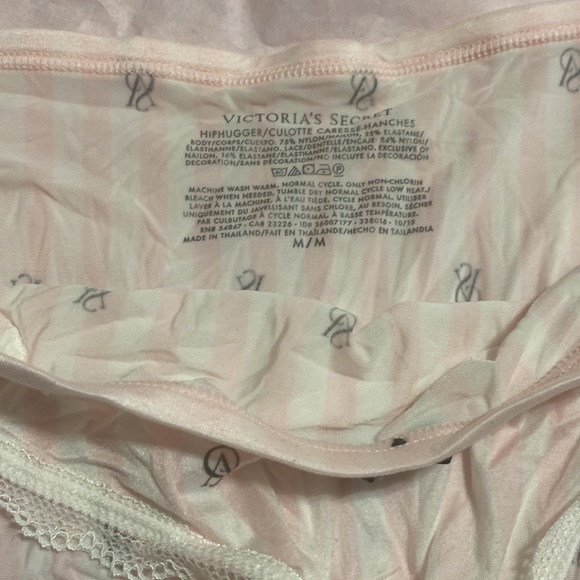 Secret Treasures & VS intimate apparel; size: Medium - Picture 9 of 10